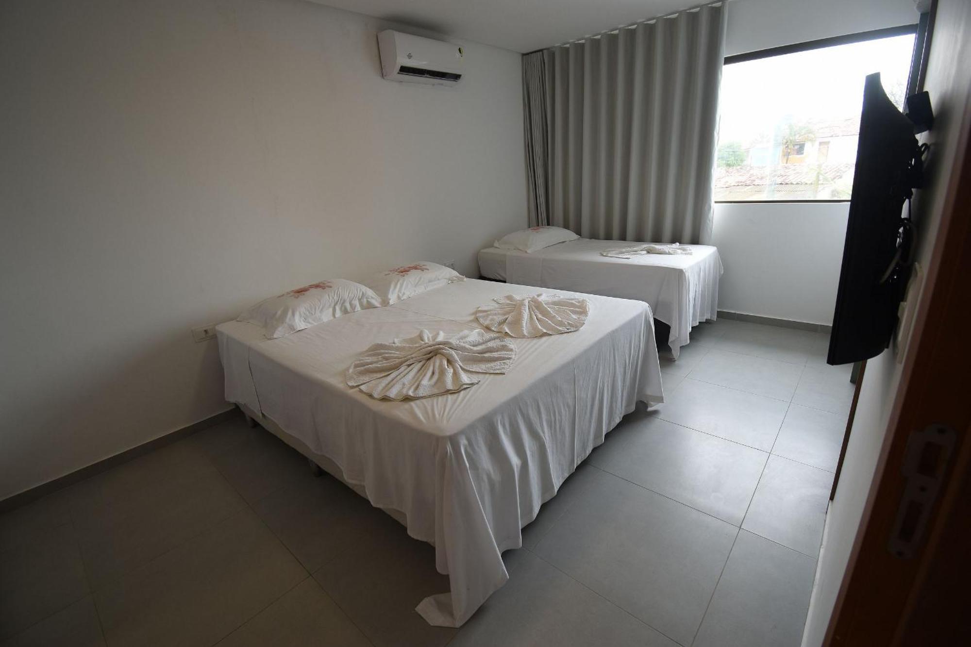 Flats Em Condominio Velas Do Porto ปอร์โต จิ กาลินญาส ภายนอก รูปภาพ